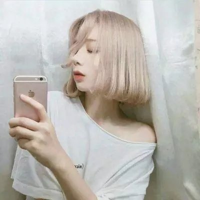 国王的全息图